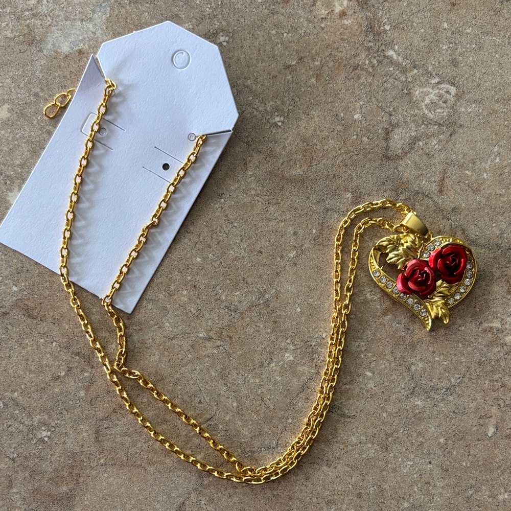 Heart/Rose Shape Pendent Costume Necklace W/ Gold Chain